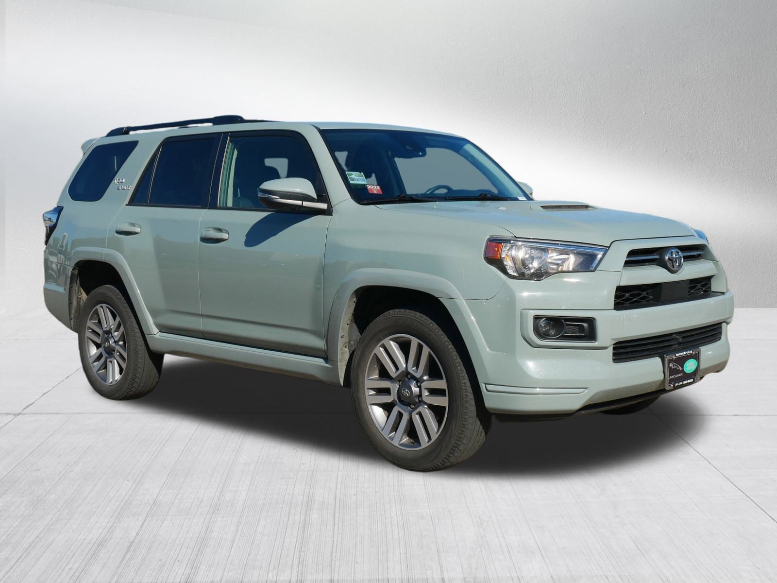 Used 2022 Toyota 4Runner TRD Sport image 3