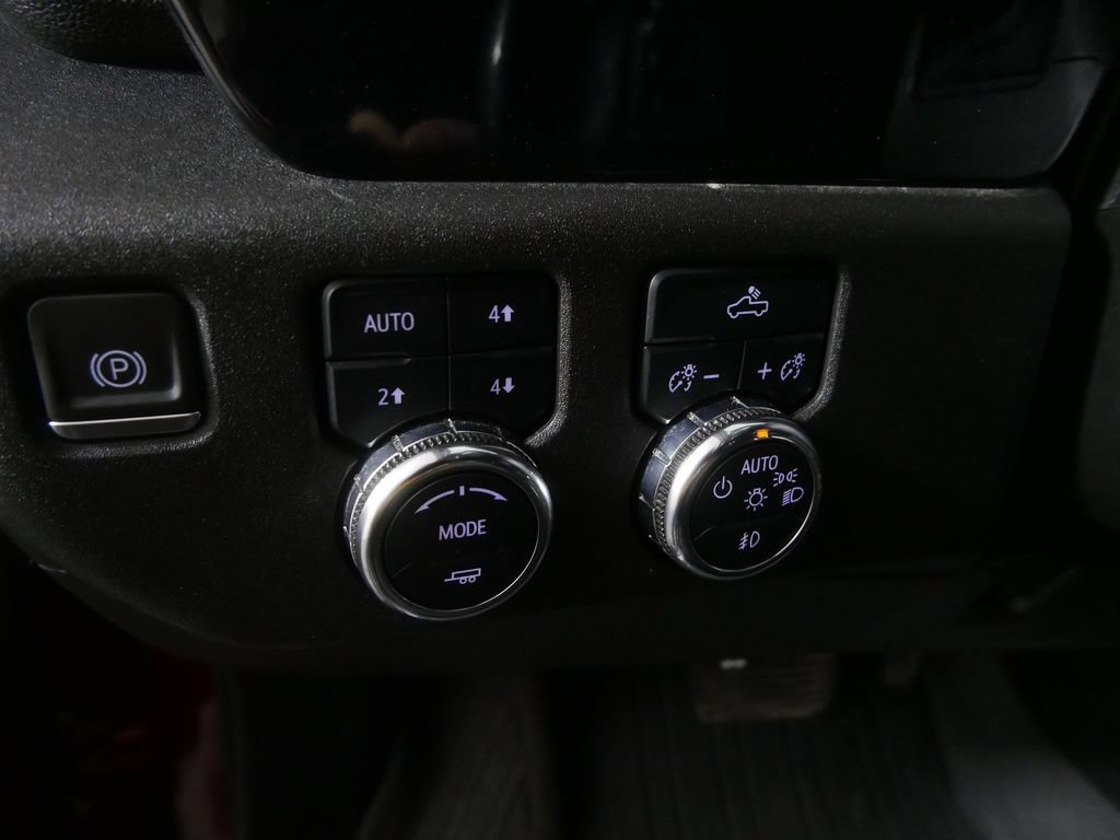 Used 2024 GMC Sierra 1500 Elevation w/ X31 Off-Road Package AWD/4WD image 18