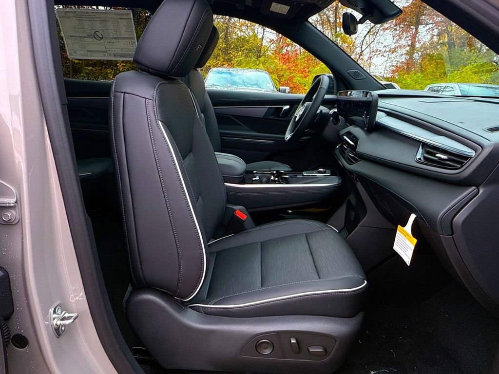 New 2026 Buick Enclave Sport Touring w/ Power Package image 28
