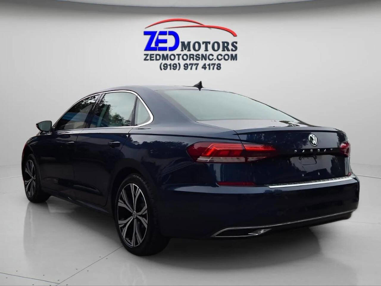 Used 2022 Volkswagen Passat 2.0T SE FWD image 7