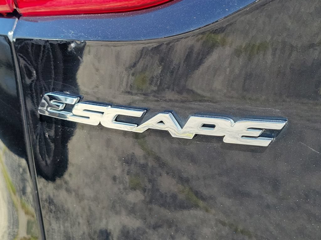Used 2015 Ford Escape SE FWD image 7