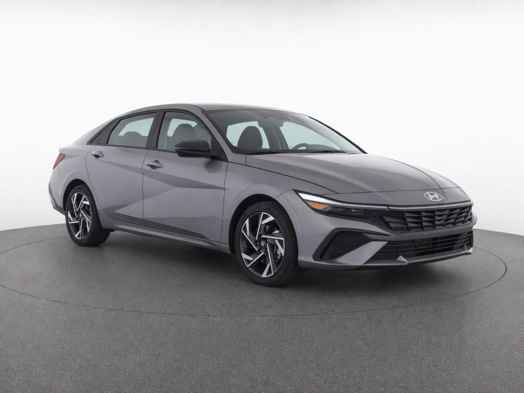Used 2025 Hyundai Elantra SEL FWD image 2