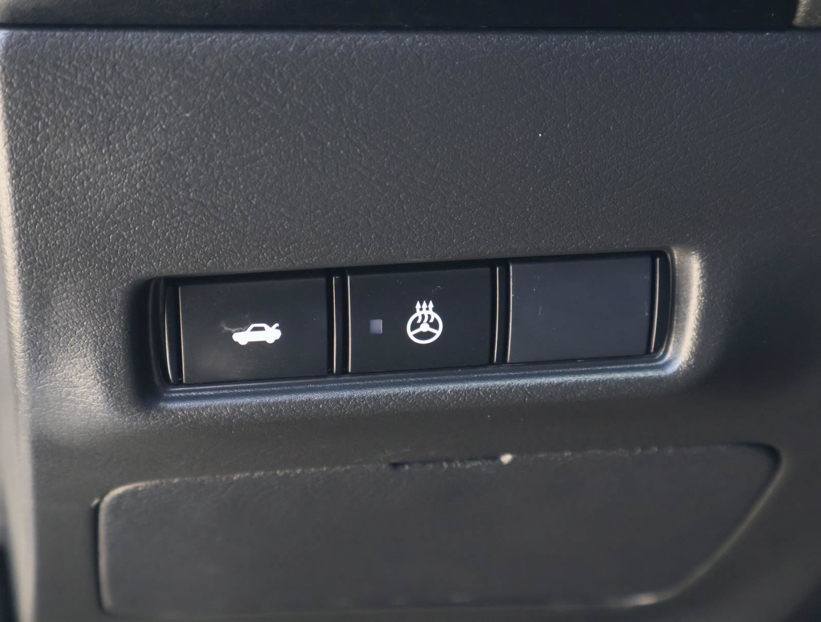 Used 2026 Nissan Sentra SV w/ SV Convenience Package FWD image 22