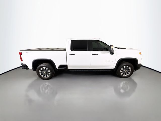 Used 2024 Chevrolet Silverado 2500 Custom w/ Custom Value Package image 9
