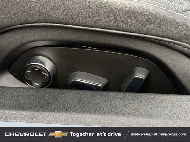 Used 2024 Chevrolet Corvette Stingray Preferred Conv w/ Stealth Interior Trim Package RWD image 32