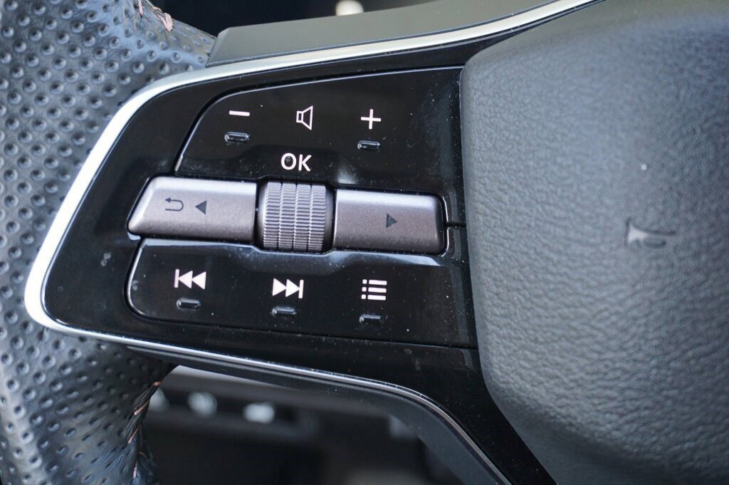 Certified 2024 Nissan Ariya PLATINUM+ e-4ORCE image 24