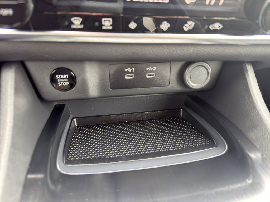 Used 2025 Nissan Rogue SV image 20