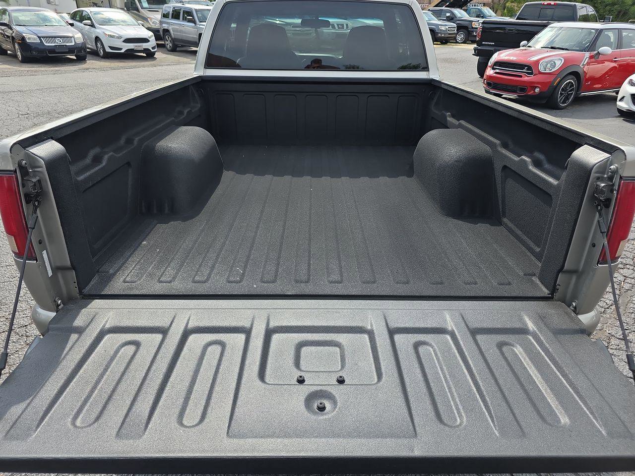 Used 2000 Chevrolet S10 Pickup LS w/ Preferred Equipment Group RWD image 15