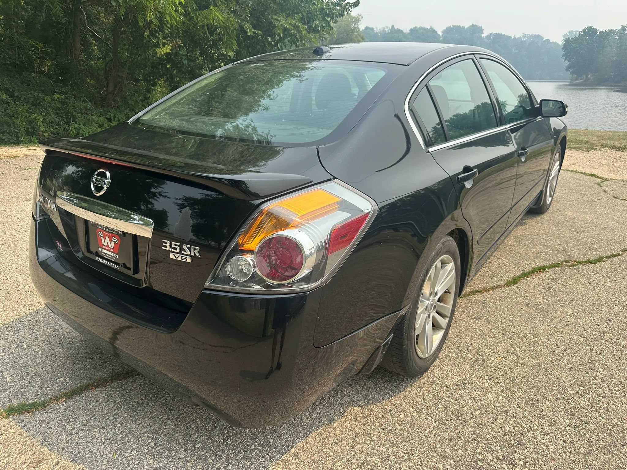 Used 2012 Nissan Altima 3.5 SR w/ Sport Pkg FWD image 6