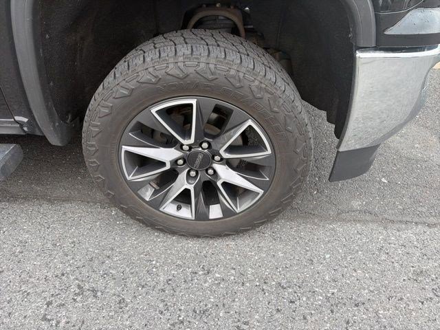 Used 2018 GMC Sierra 1500 SLT AWD/4WD image 2