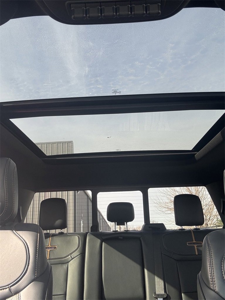 Used 2024 Ford F350 Platinum image 21