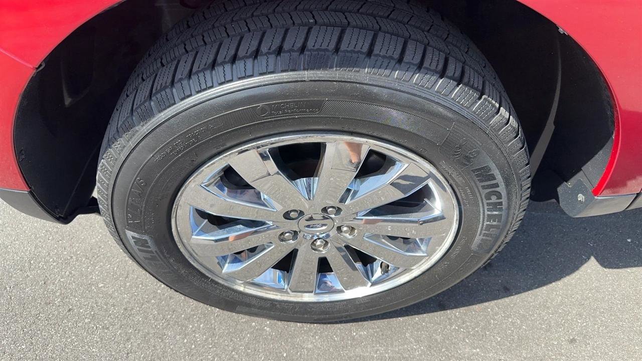 Used 2010 Ford Edge Limited FWD image 19