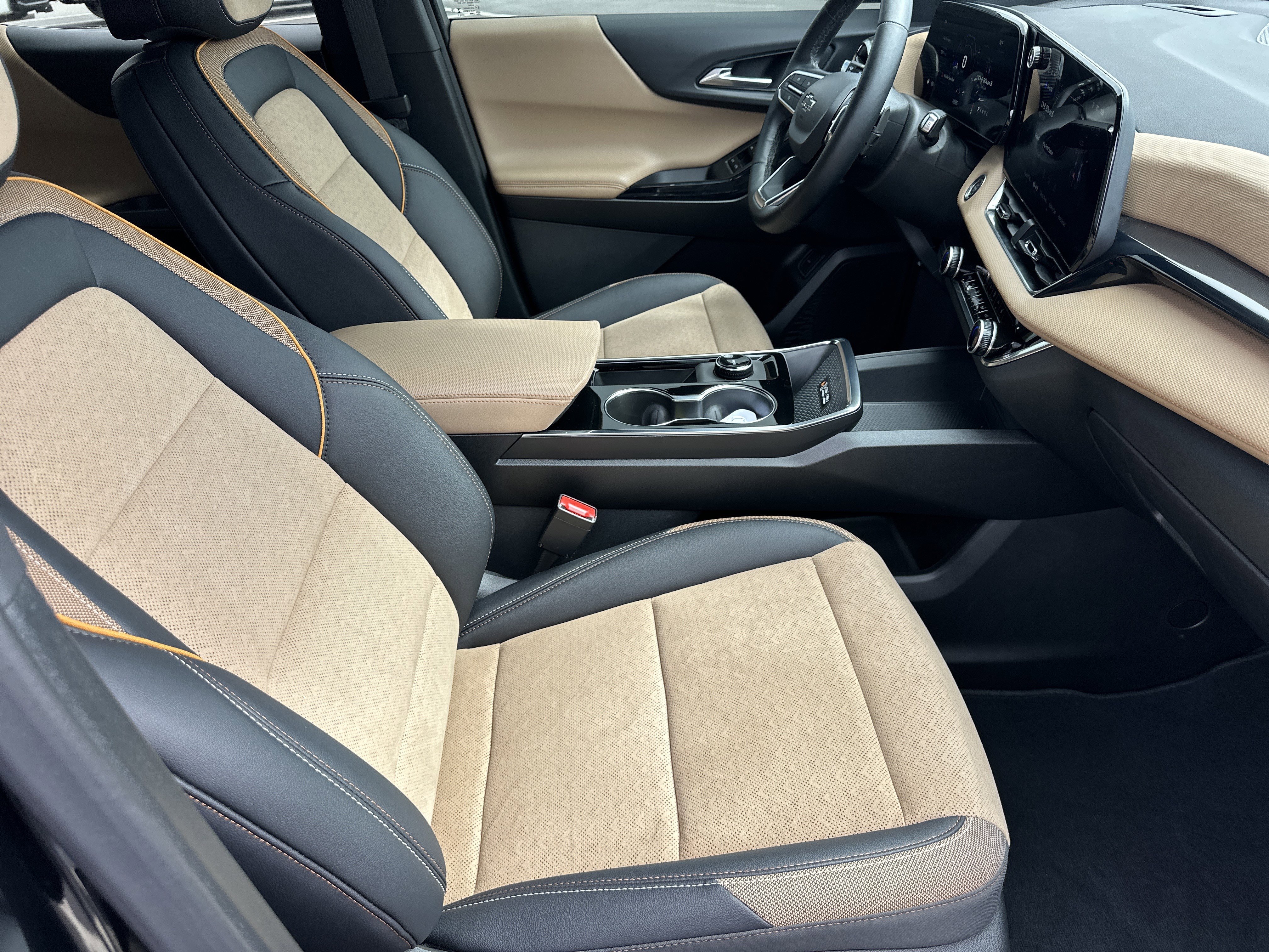 Certified 2026 Chevrolet Equinox ACTIV image 14