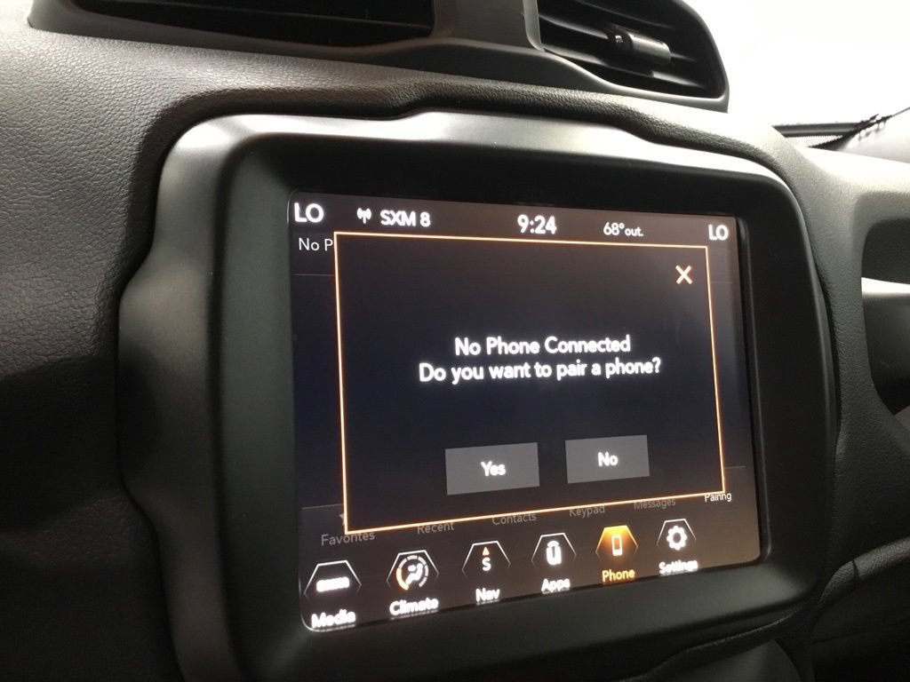 Used 2023 Jeep Renegade Latitude AWD/4WD image 22