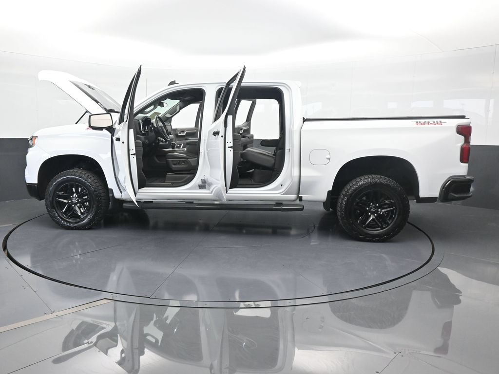 Used 2024 Chevrolet Silverado 1500 LT Trail Boss w/ LT Trail Boss Premium Package AWD/4WD image 84