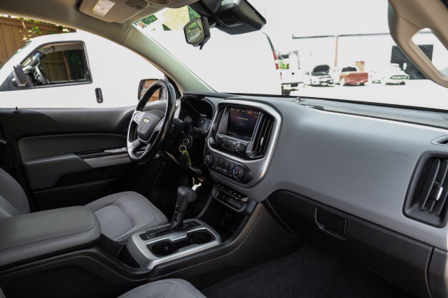 Used 2020 Chevrolet Colorado LT w/ Safety Package RWD image 12
