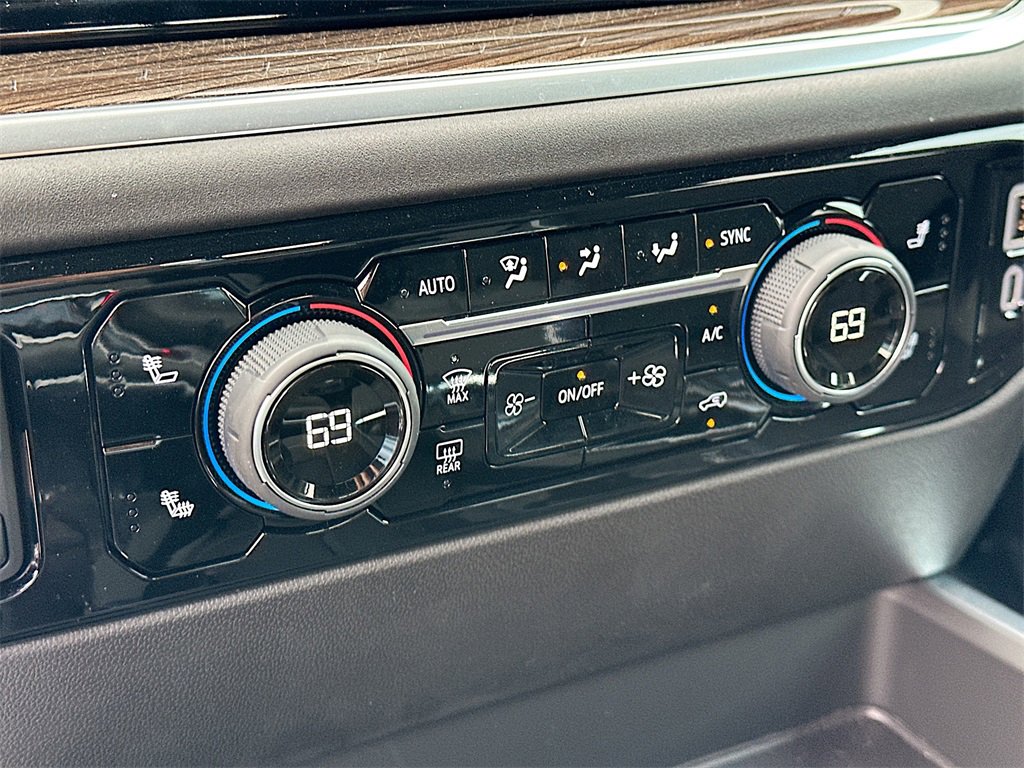 Used 2025 Chevrolet Silverado 1500 LT w/ All Star Edition Plus image 16