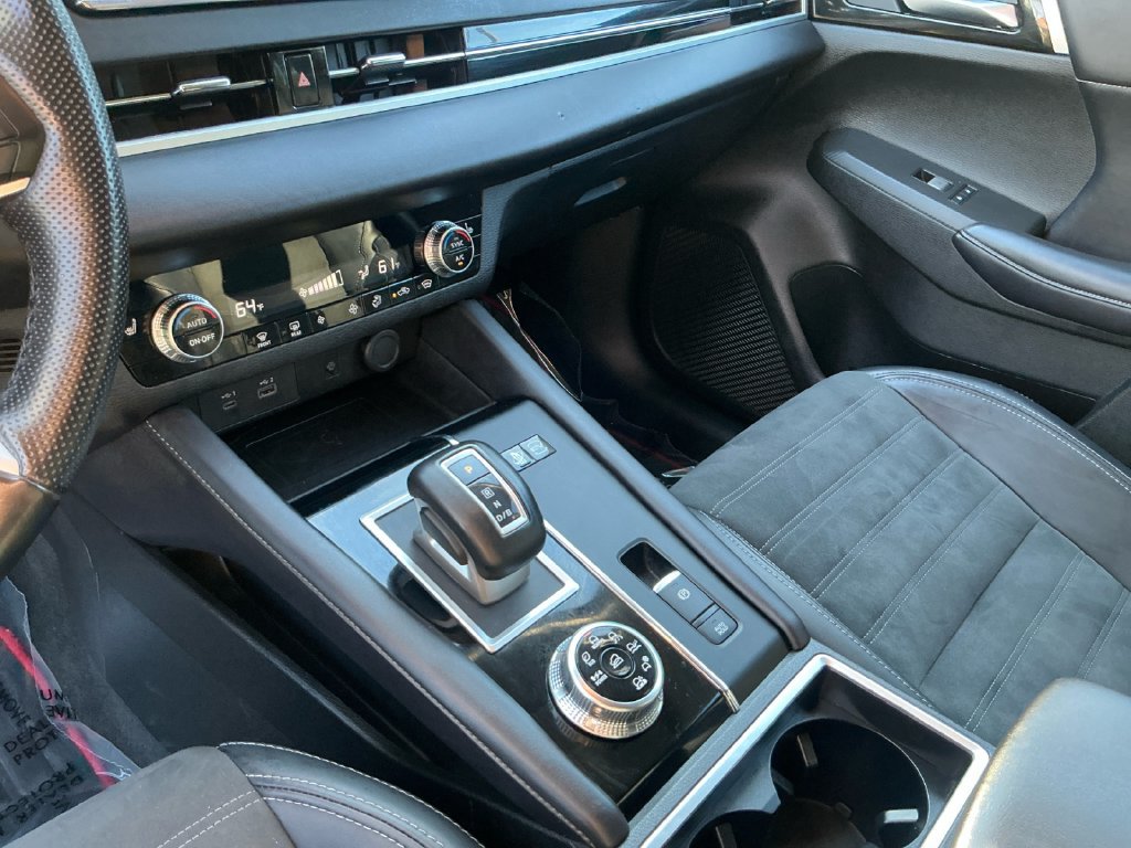 Used 2024 Mitsubishi Outlander Ralliart AWD/4WD image 12