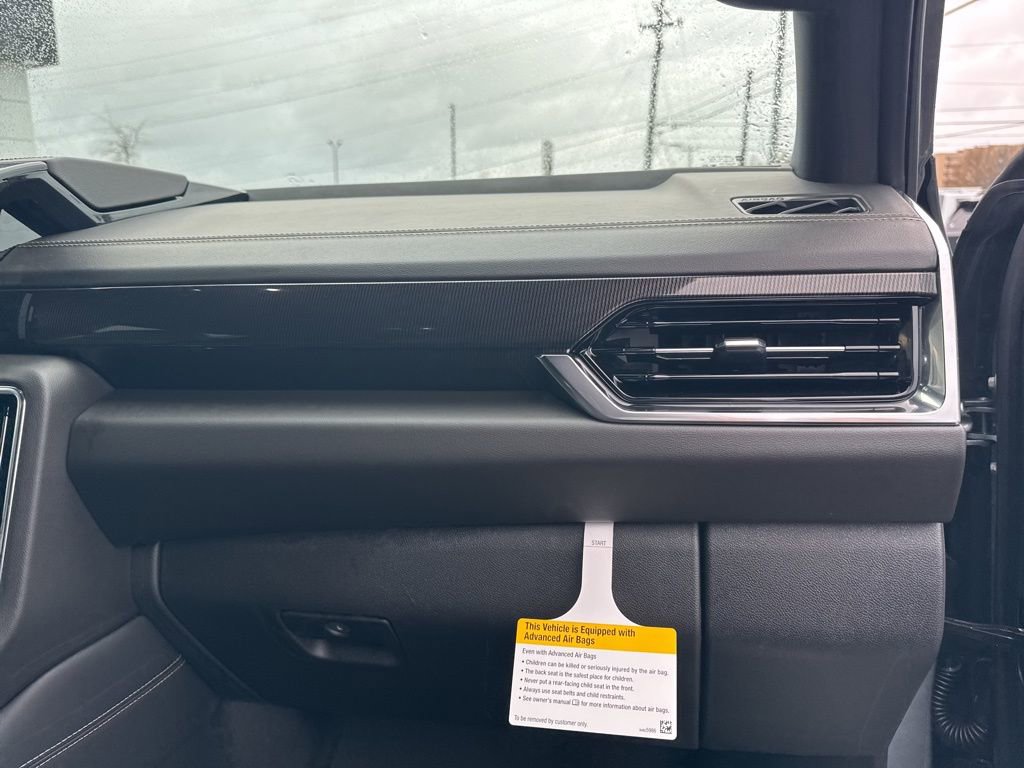 New 2026 GMC Yukon XL Elevation w/ LPO, Elevation Black Package image 23