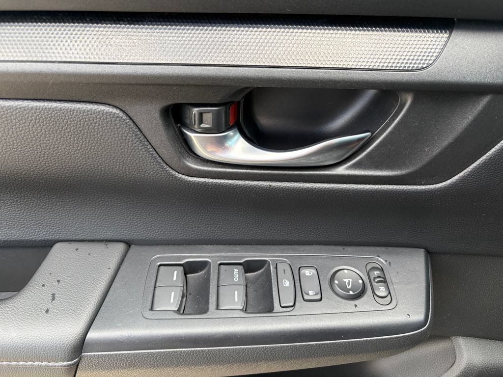 Used 2023 Honda CR-V LX image 14