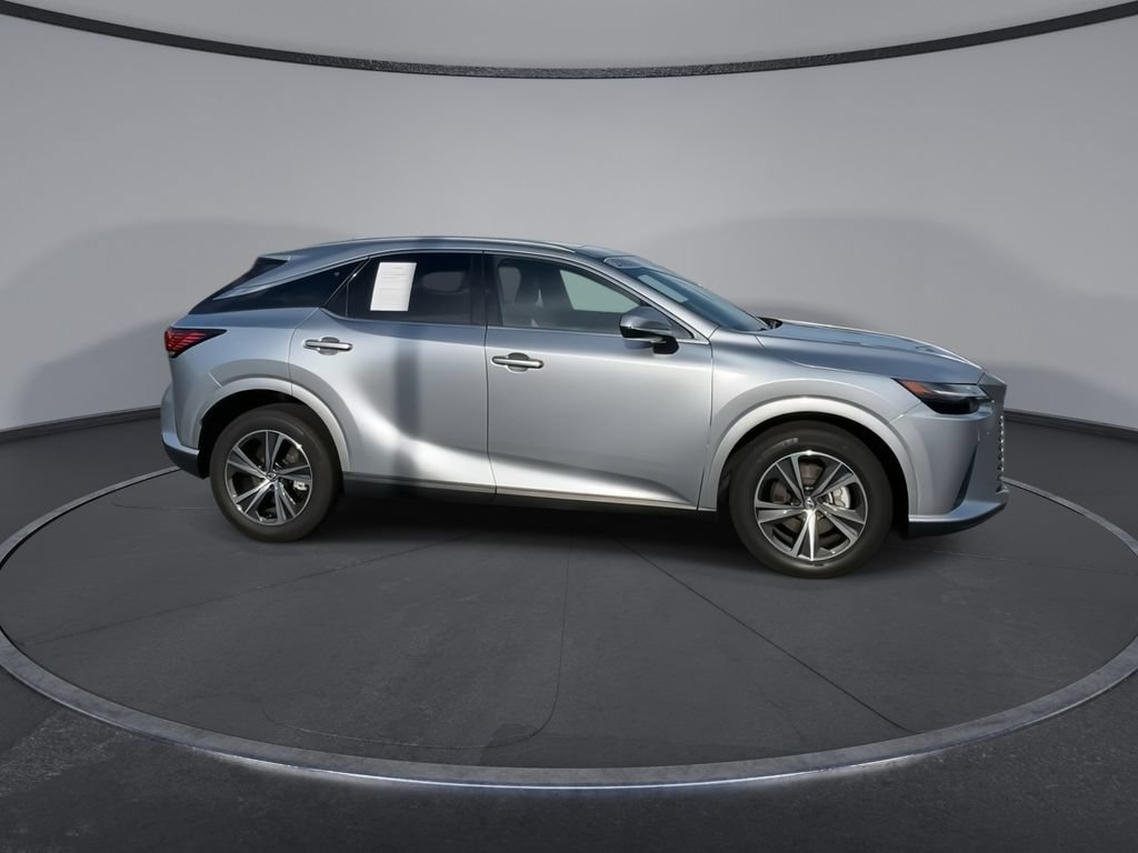 Used 2026 Lexus RX 350 FWD image 2