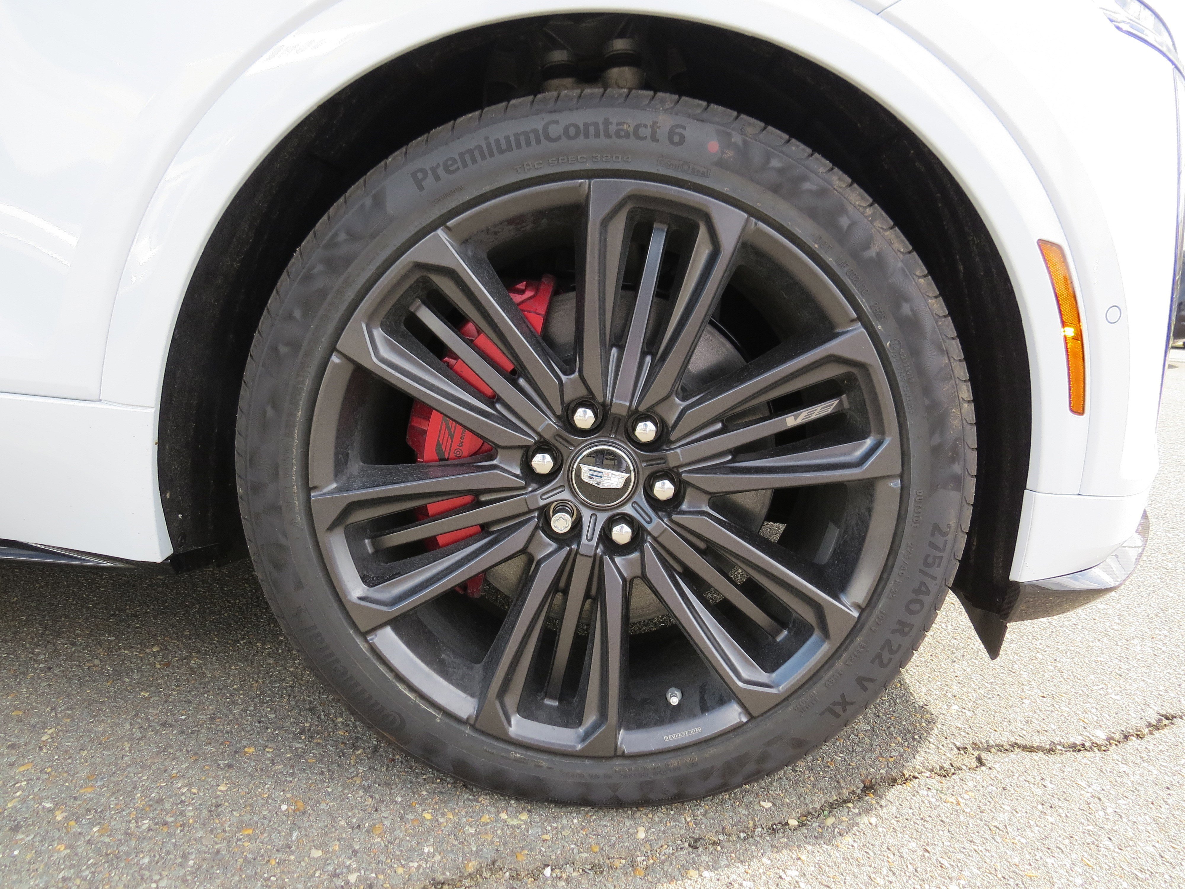 New 2026 Cadillac Lyriq V w/ Exterior Carbon Fiber Package image 10