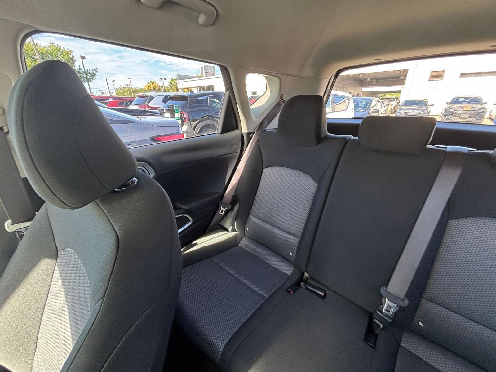 Used 2025 Kia Soul LX w/ LX Technology Package FWD image 36