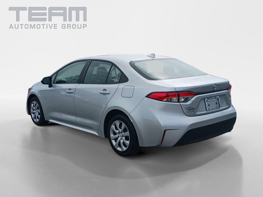 Used 2024 Toyota Corolla LE FWD image 5