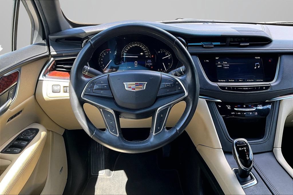Used 2018 Cadillac XT5 Luxury w/ Driver Awareness Package AWD/4WD image 8