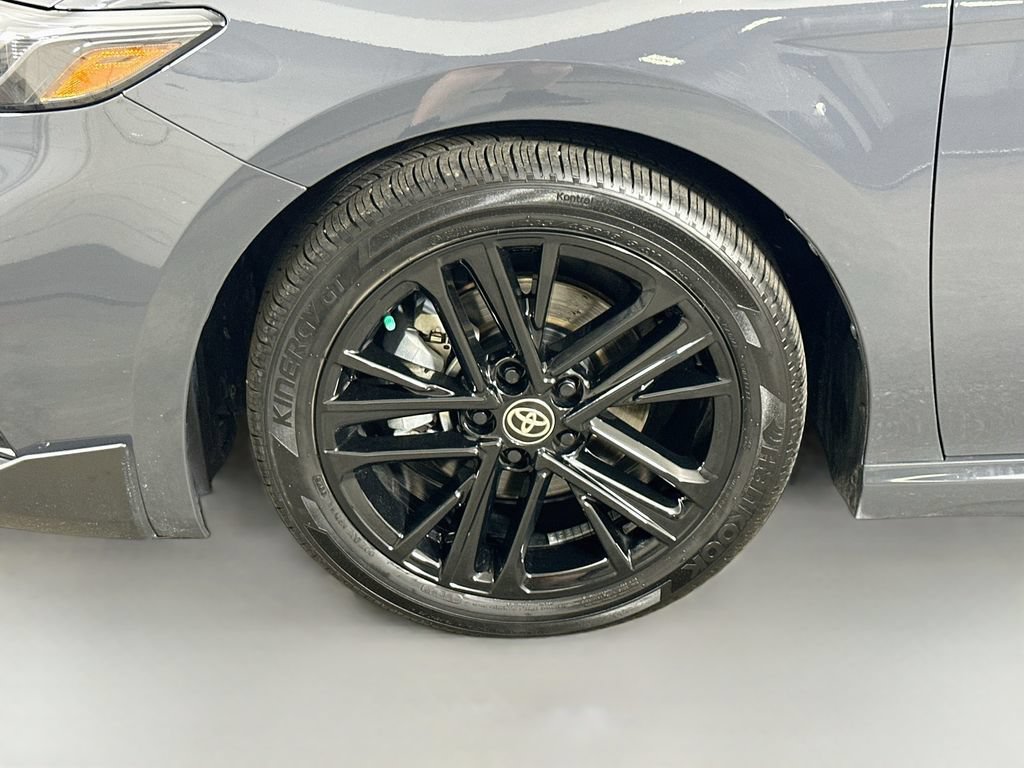 Used 2026 Toyota Camry SE FWD image 7