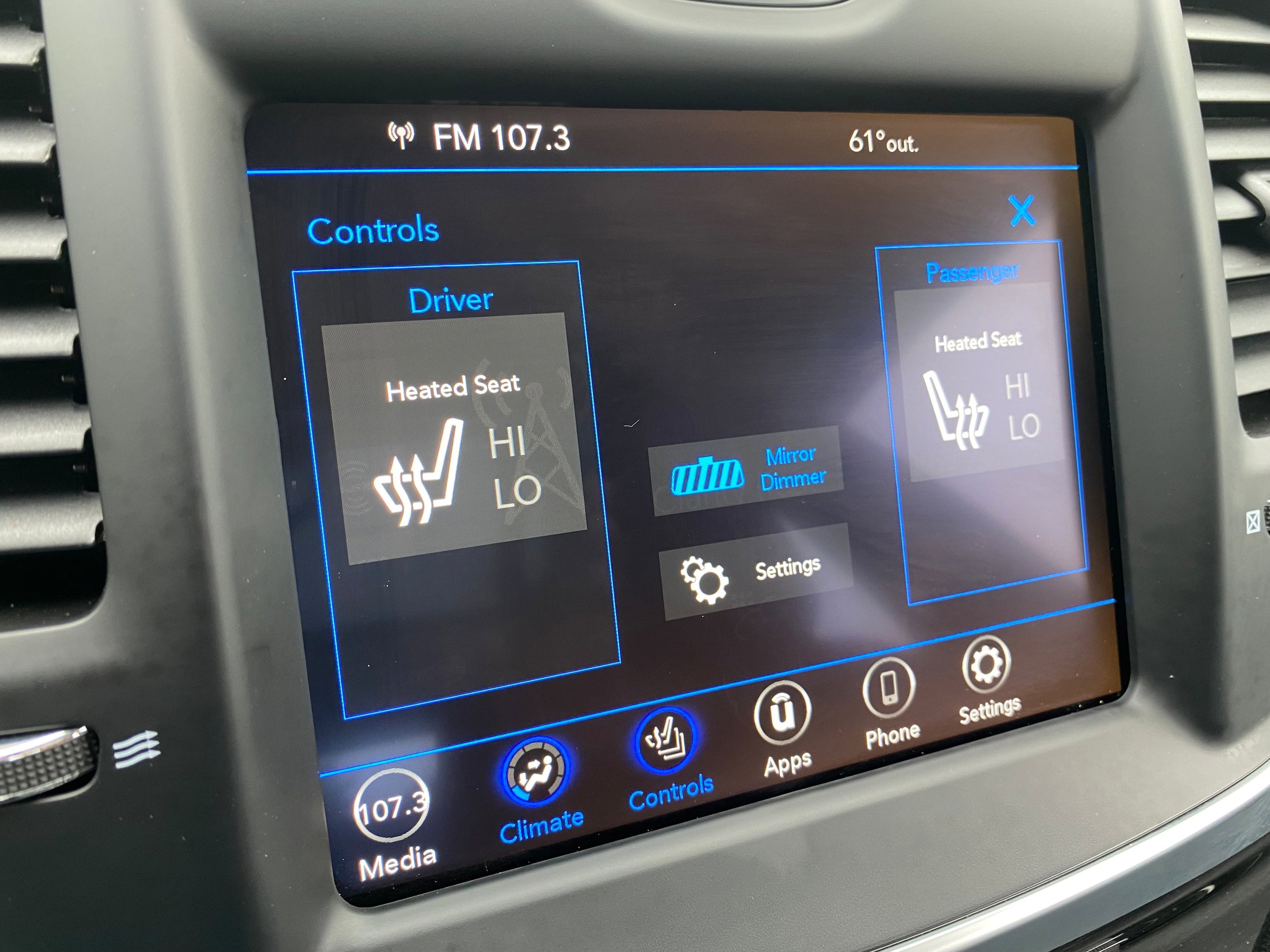 Used 2021 Chrysler 300 Touring L AWD/4WD image 17