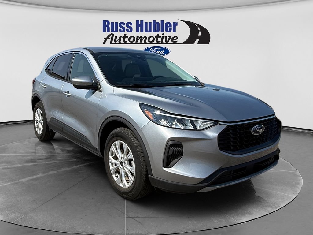 Used 2023 Ford Escape Active w/ Tech Pack #2 AWD/4WD image 9