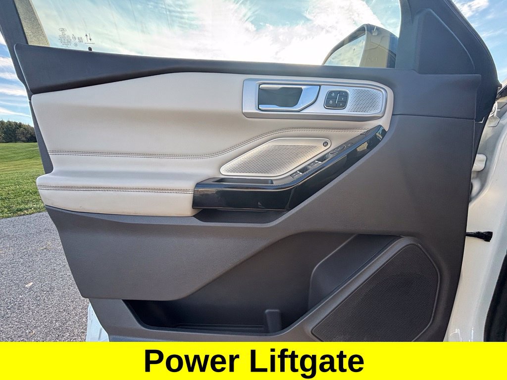 Certified 2022 Ford Explorer Platinum w/ Equipment Group 601A AWD/4WD image 14
