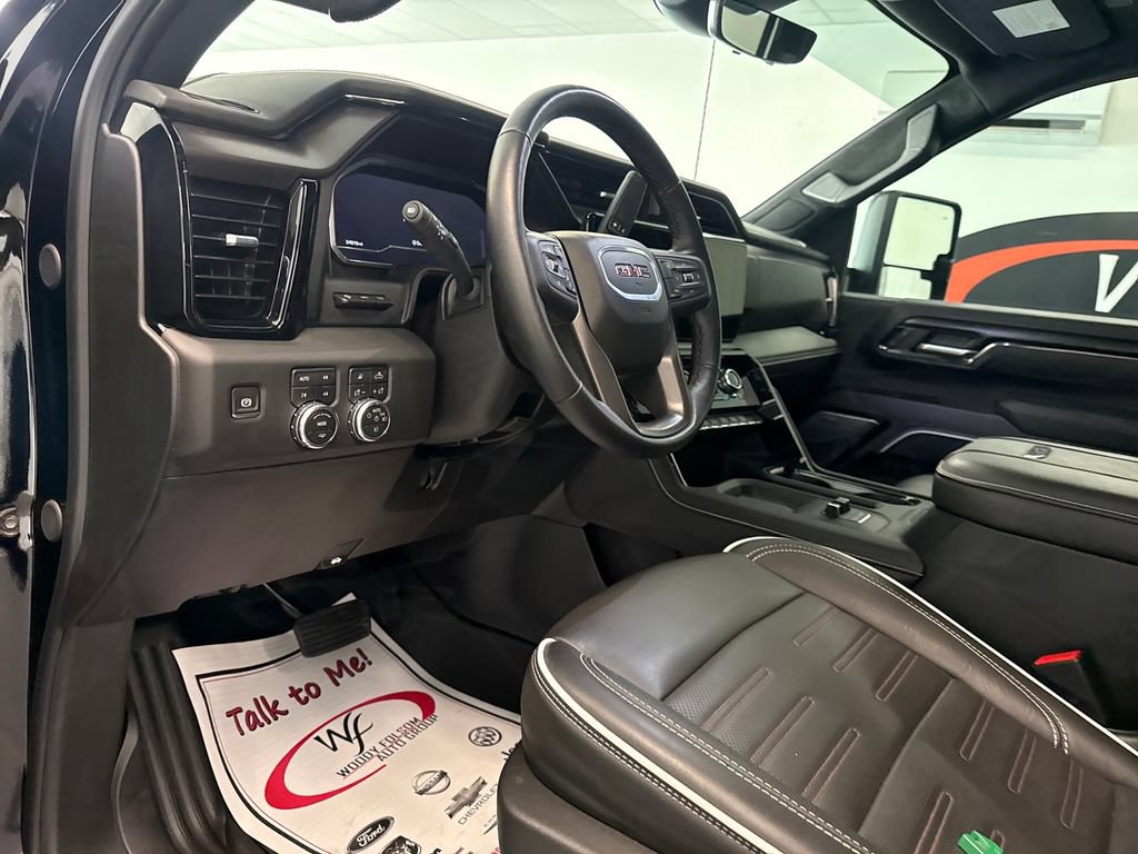 Used 2025 GMC Sierra 2500 AT4X AWD/4WD image 12