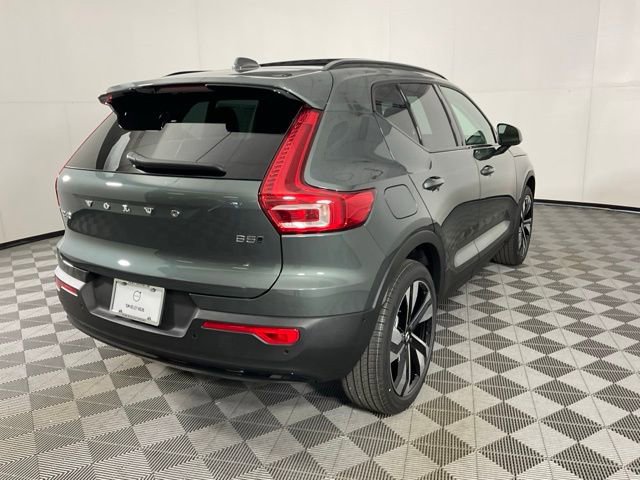New 2026 Volvo XC40 B5 Ultra w/ Protection Package Premier AWD/4WD image 6