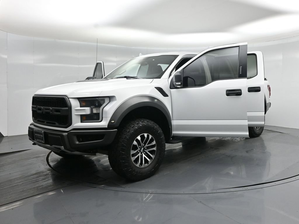Certified 2020 Ford F150 Raptor w/ Equipment Group 801A Mid image 30