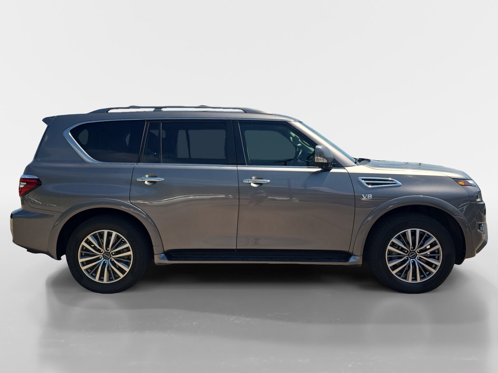 Used 2022 Nissan Armada SL AWD/4WD image 2