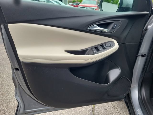 Used 2023 Buick Encore GX Preferred w/ Cold Weather Comfort Package FWD image 14