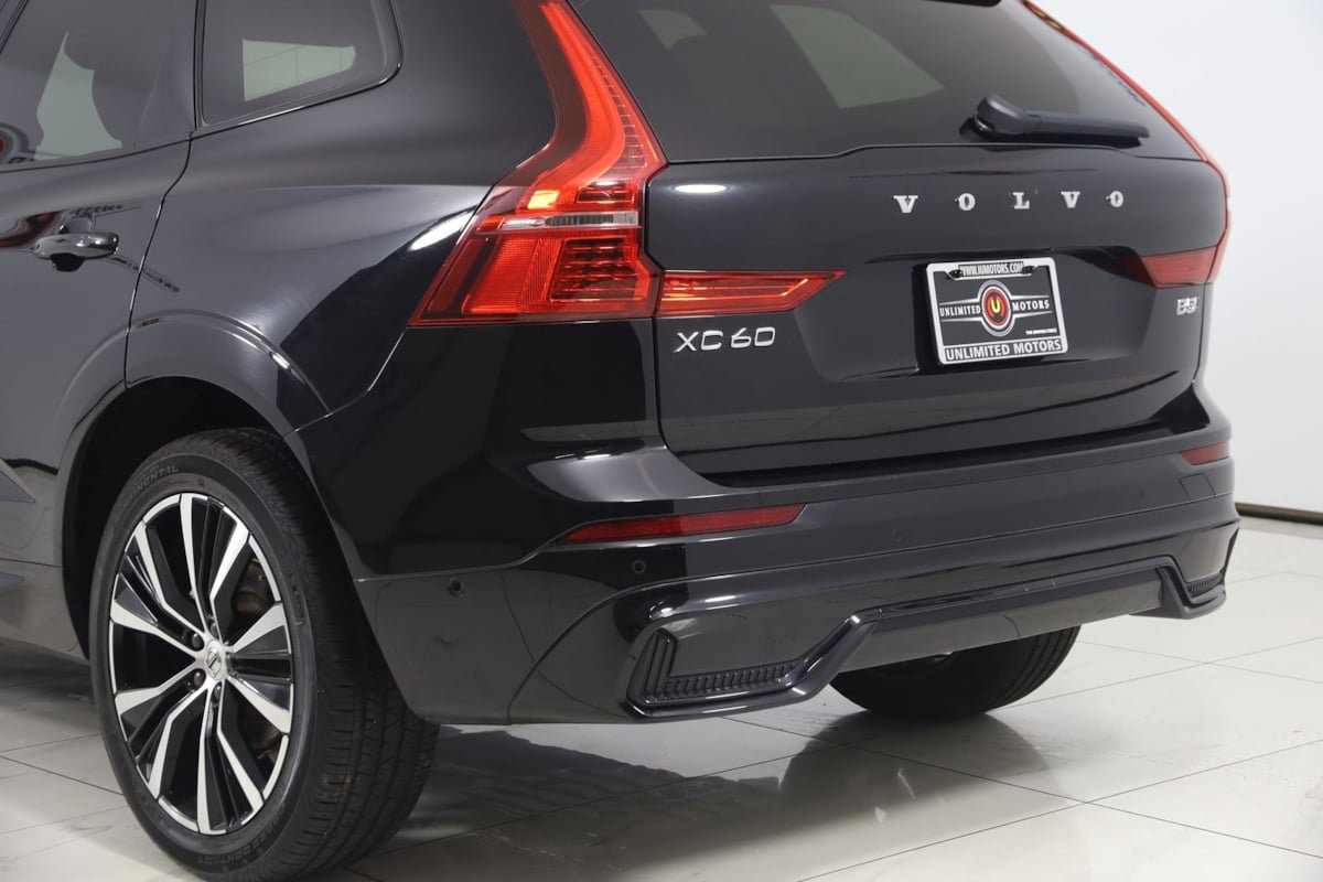 Used 2023 Volvo XC60 B5 Plus w/ Climate Package AWD/4WD image 34