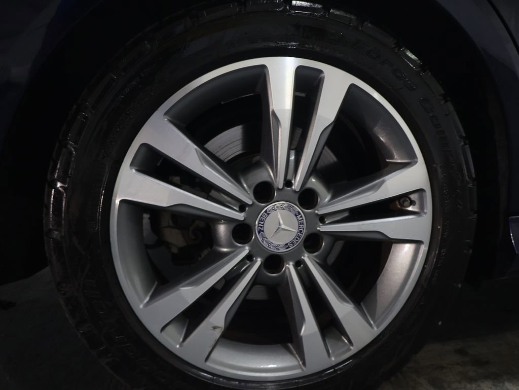Used 2015 Mercedes-Benz E 350 4MATIC Sedan w/ Premium 1 Package image 38