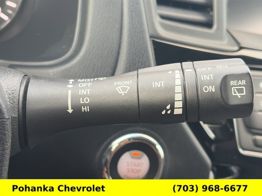Used 2020 Nissan Pathfinder SV w/ Cargo Package AWD/4WD image 32