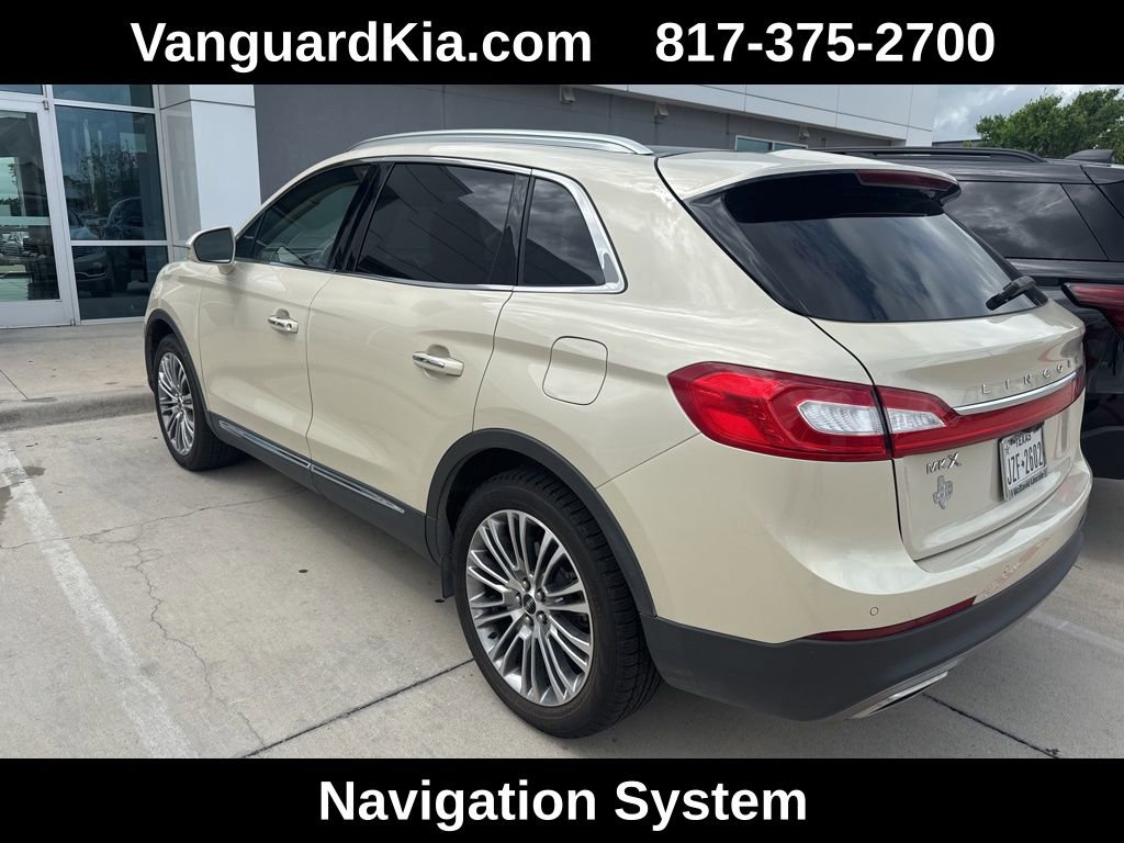 Used 2016 Lincoln MKX Reserve w/ Climate Package image 2