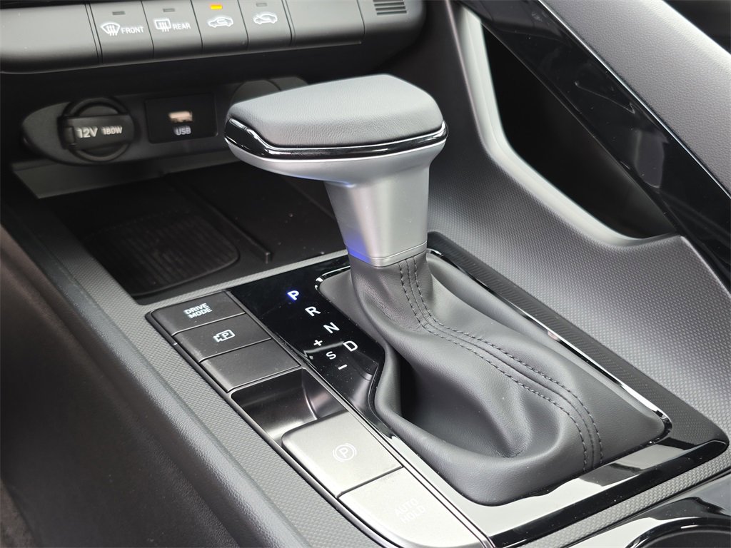 New 2025 Hyundai Elantra SEL image 35