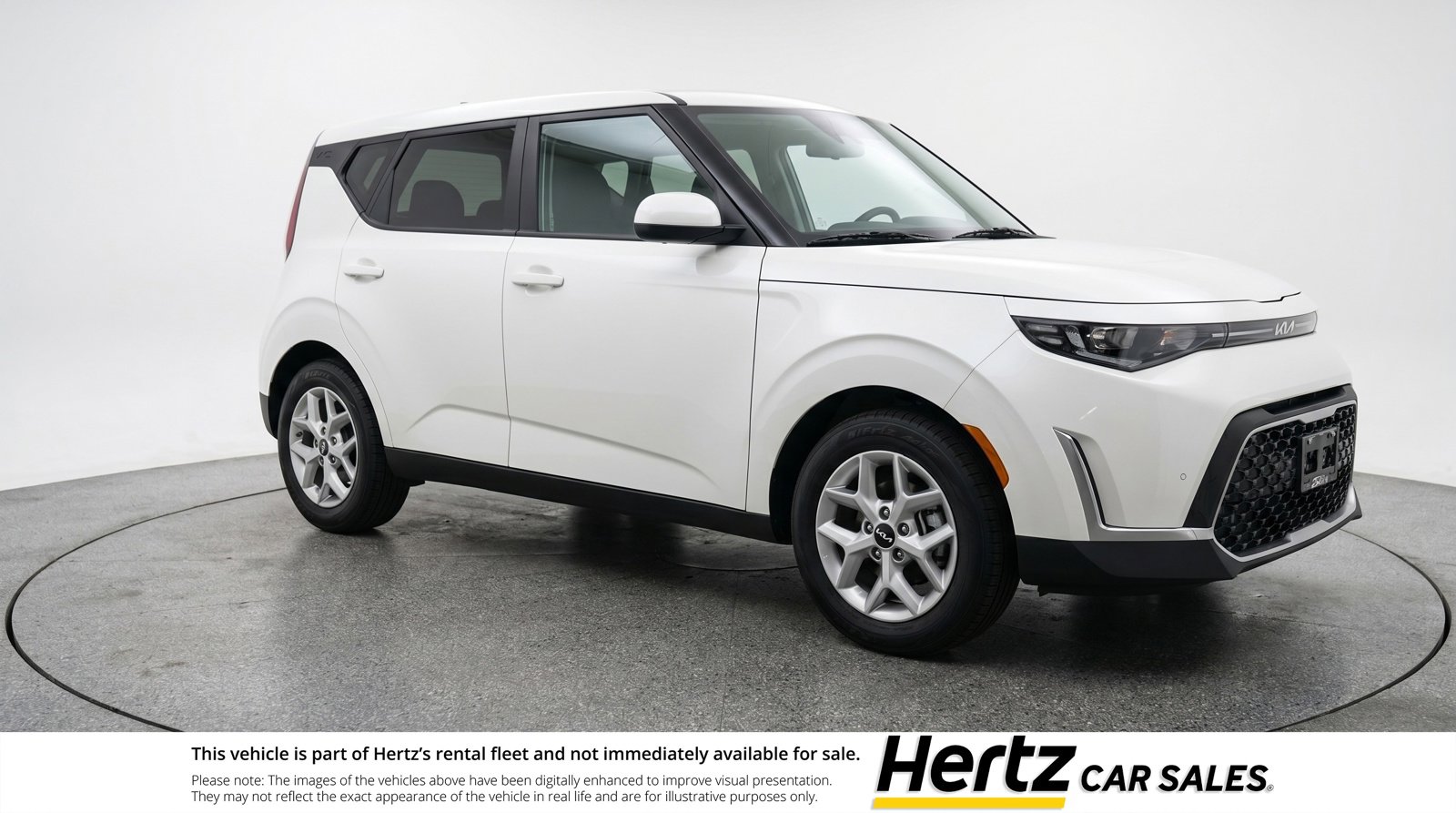 Used 2025 Kia Soul LX w/ LX Technology Package FWD image 1