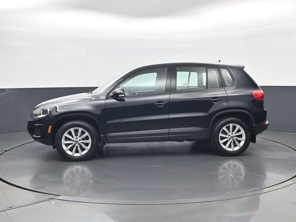 Used 2017 Volkswagen Tiguan Limited w/ Alloy Wheels Package image 8