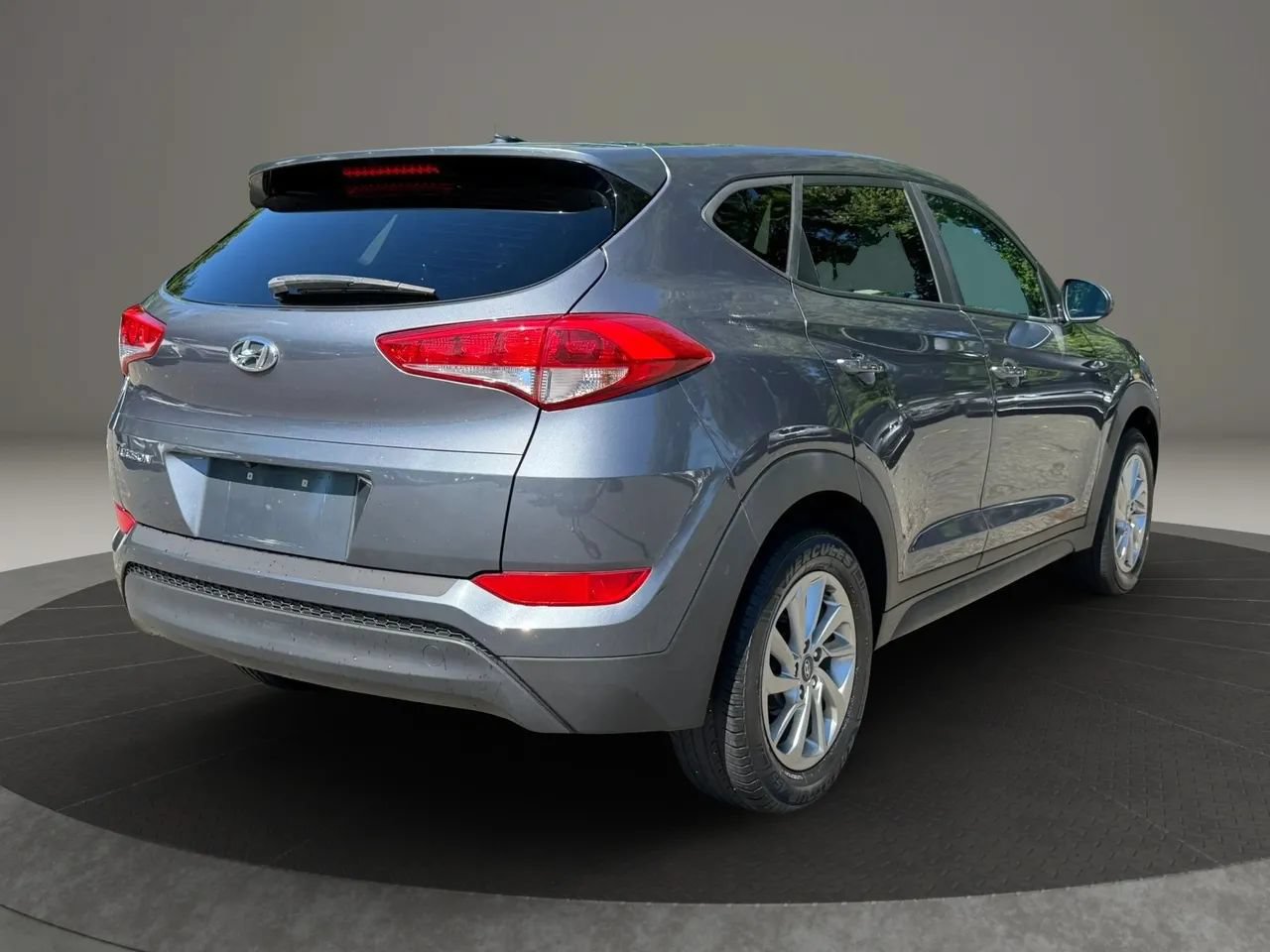 Used 2017 Hyundai Tucson SE w/ Cargo Package FWD image 5