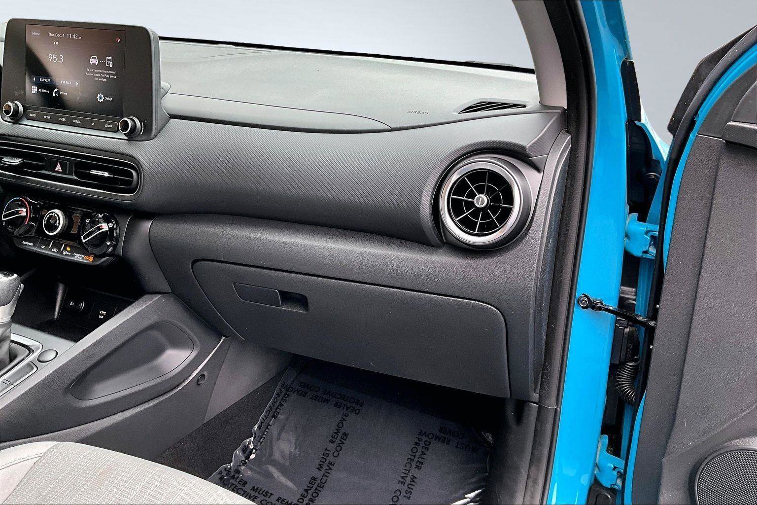 Used 2022 Hyundai Kona SEL image 18