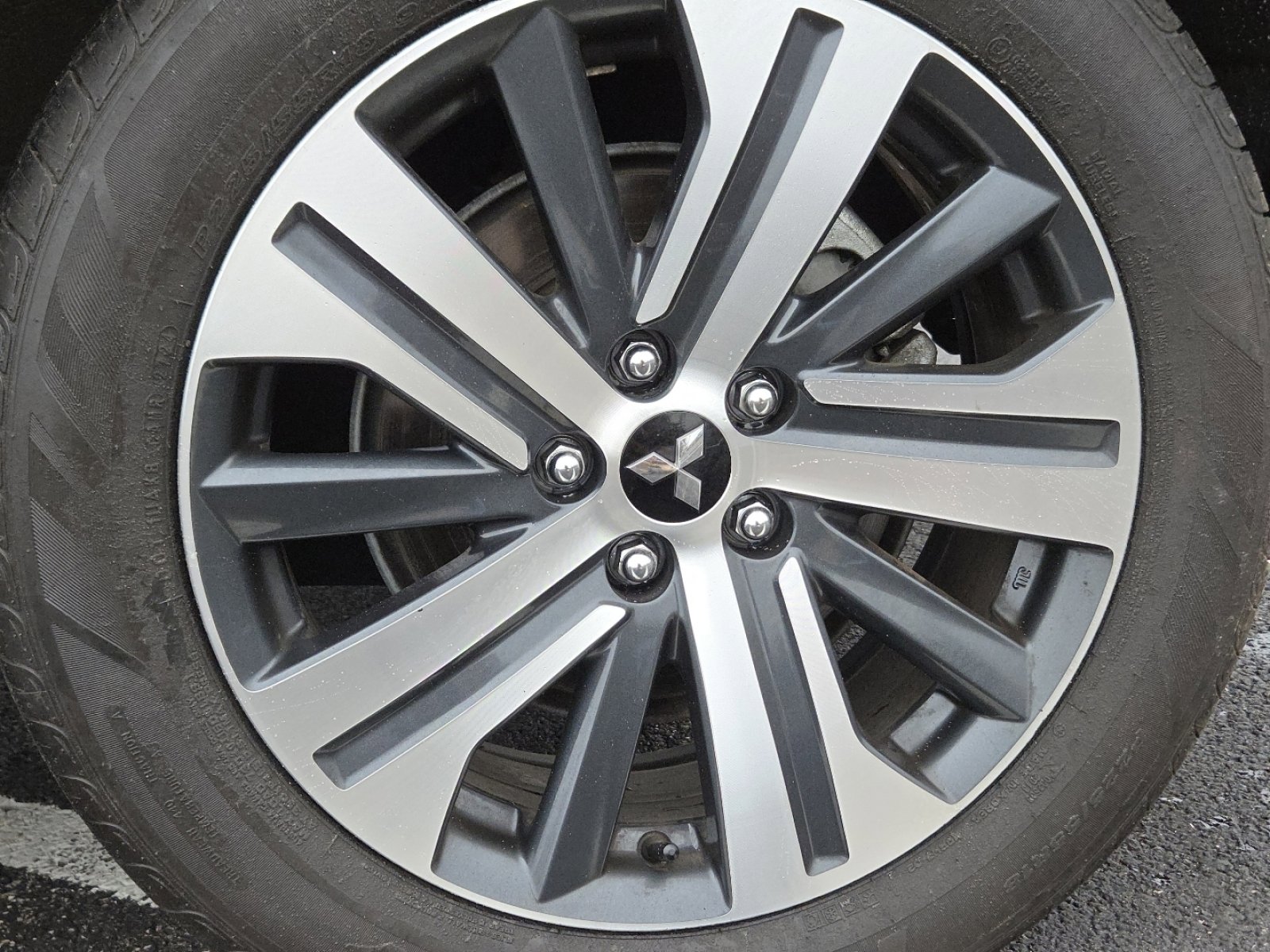 Used 2024 Mitsubishi Outlander Sport LE image 9