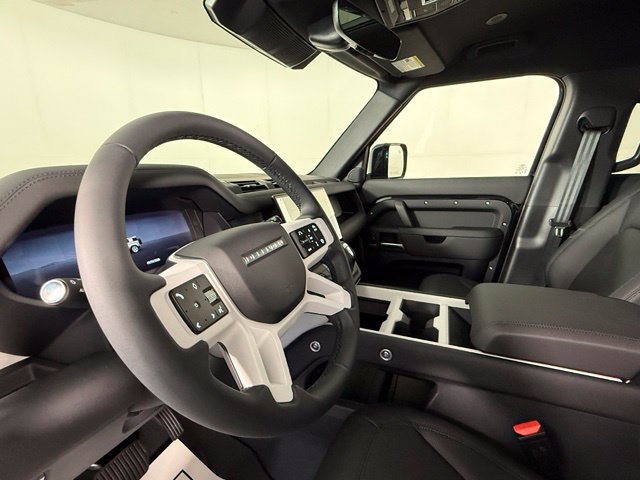 New 2026 Land Rover Defender 110 X-Dynamic SE AWD/4WD image 6
