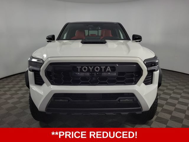 Used 2025 Toyota Tacoma TRD Pro AWD/4WD image 2